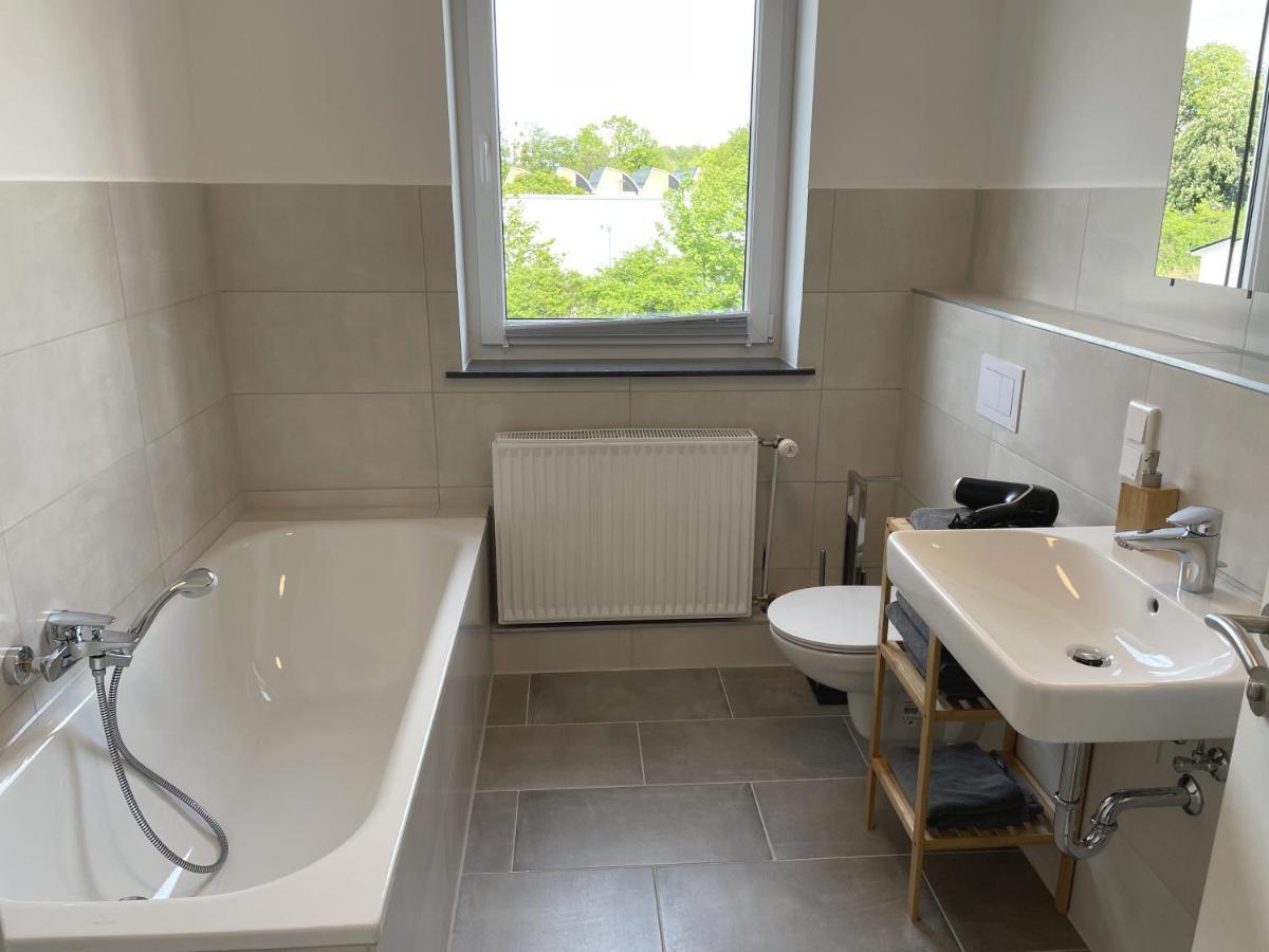 Flatlight - Perfect For 4 - Kitchen - Parking - Netflix Apartment Hildesheim Ngoại thất bức ảnh
